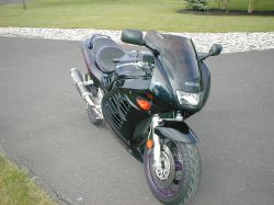 Suzuki-RF900 (3).JPG